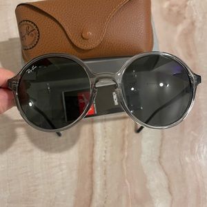 Women’s Ray-Ban Round Frame Dark Gray Sunglasses